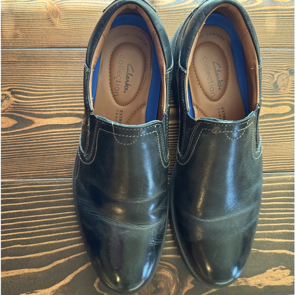 Blk Clarks slip on dress shoes